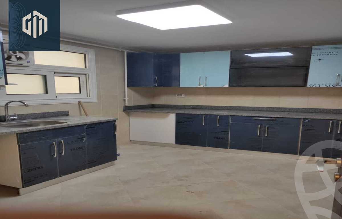 https://aqarmap.com.eg/ar/listing/6283256-for-rent-cairo-new-cairo-compounds-hyde-park-centre-ville-hyde-park