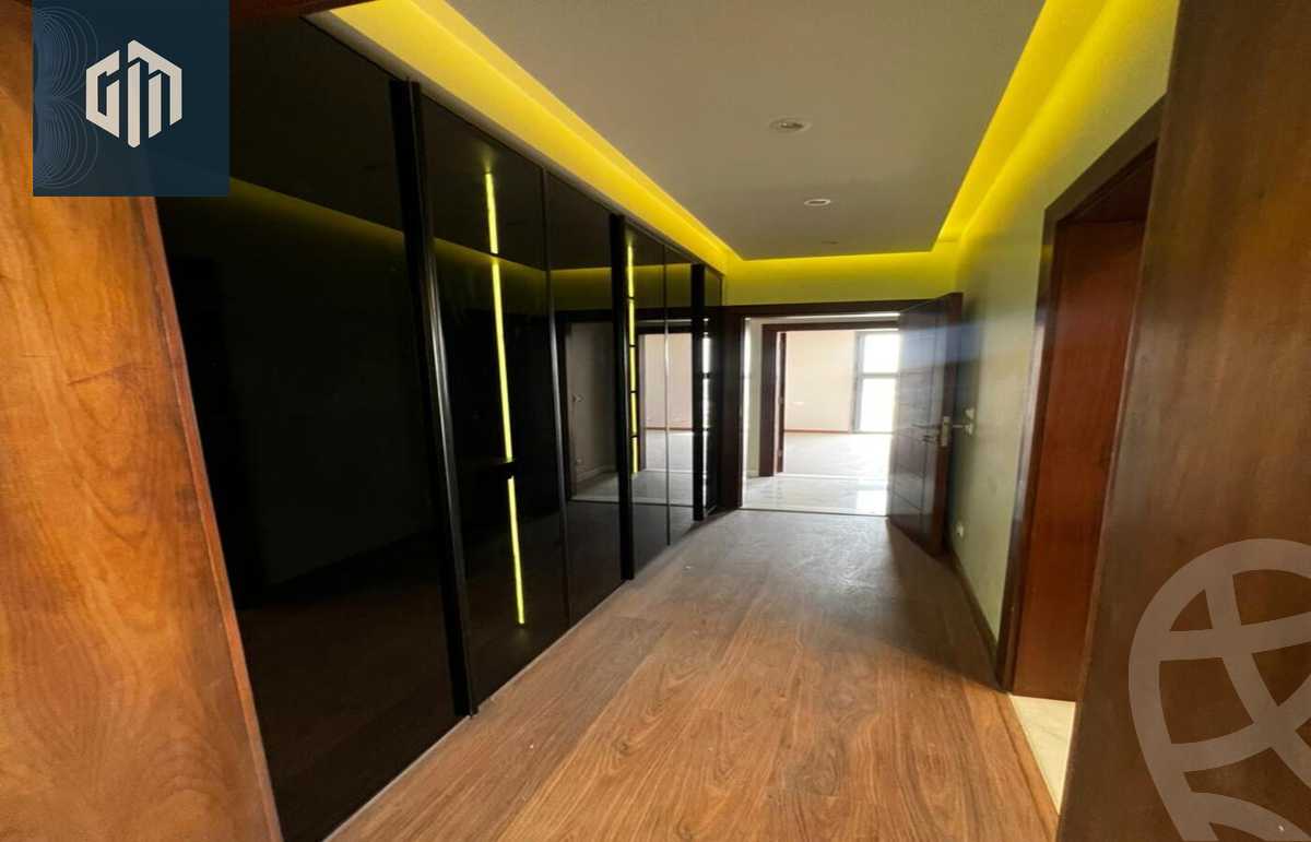 https://aqarmap.com.eg/ar/listing/6283256-for-rent-cairo-new-cairo-compounds-hyde-park-centre-ville-hyde-park