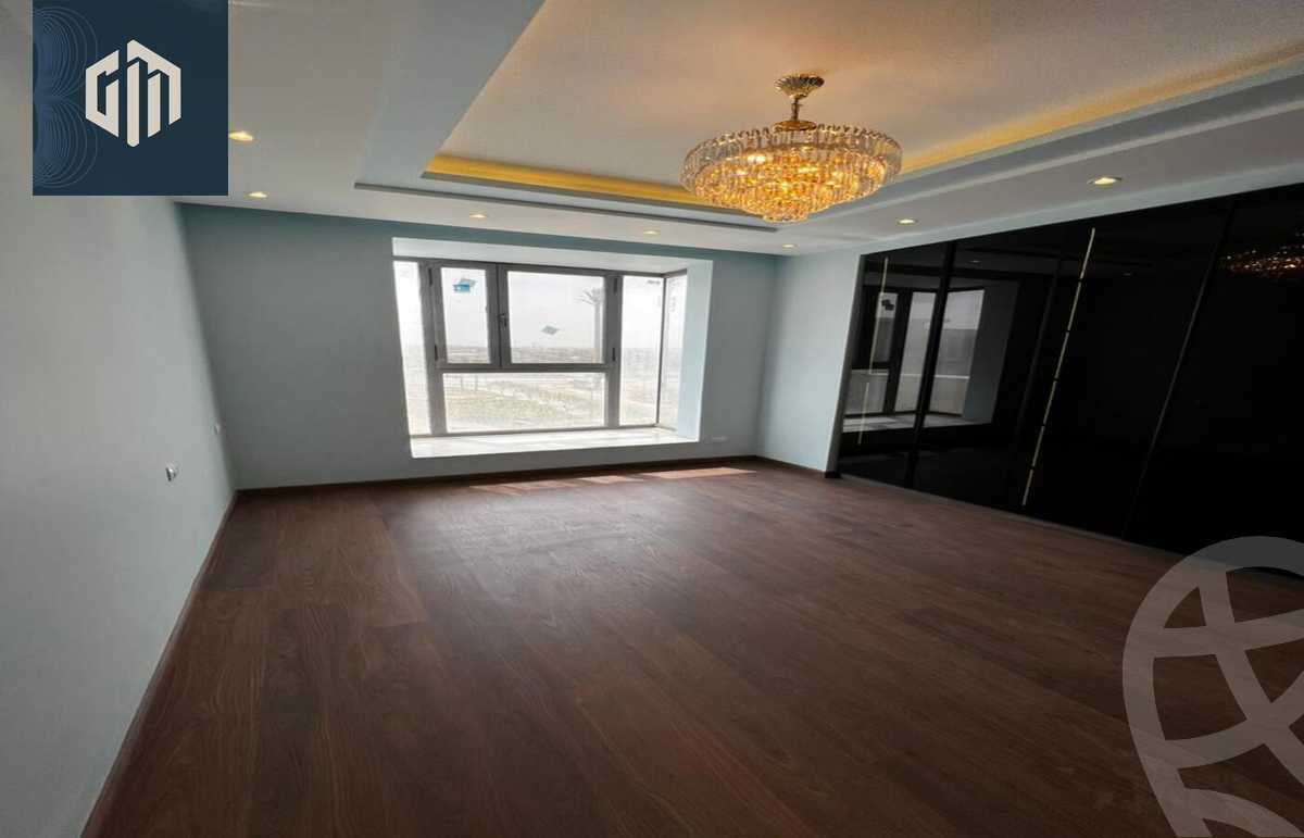 https://aqarmap.com.eg/ar/listing/6283256-for-rent-cairo-new-cairo-compounds-hyde-park-centre-ville-hyde-park