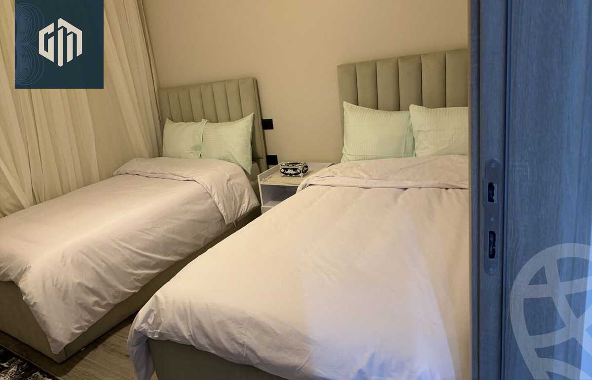 https://aqarmap.com.eg/ar/listing/6291113-for-rent-cairo-new-cairo-compounds-hyde-park-centre-ville-hyde-park