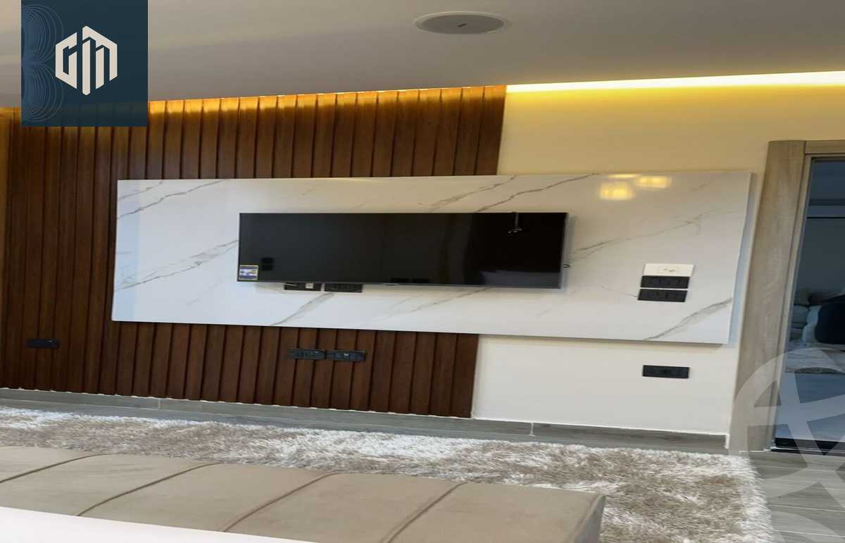 https://aqarmap.com.eg/ar/listing/6291113-for-rent-cairo-new-cairo-compounds-hyde-park-centre-ville-hyde-park