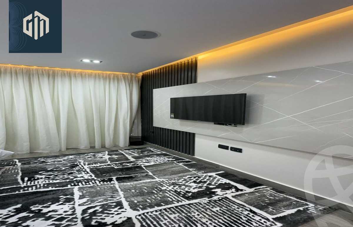 https://aqarmap.com.eg/ar/listing/6291113-for-rent-cairo-new-cairo-compounds-hyde-park-centre-ville-hyde-park