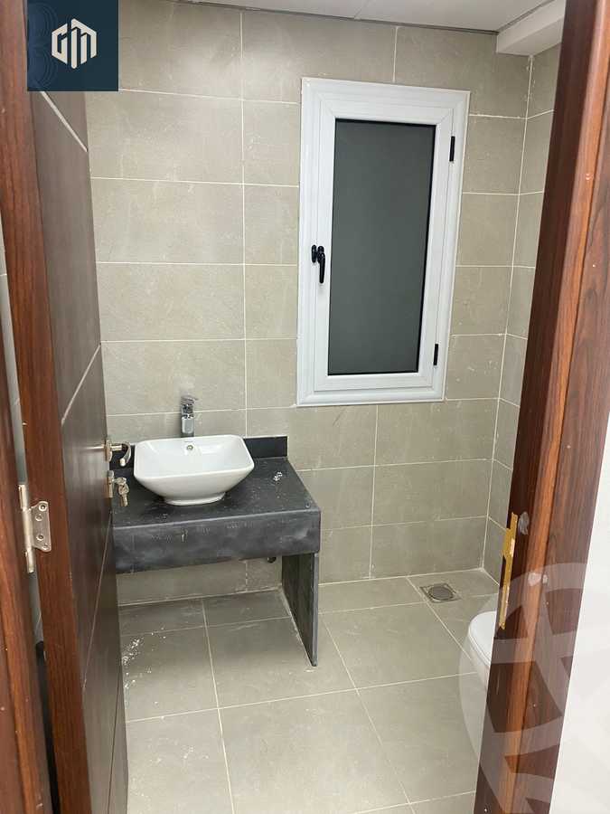 https://aqarmap.com.eg/en/listing/6301027-for-rent-cairo-new-cairo-compounds-hyde-park-centre-ville-hyde-park
