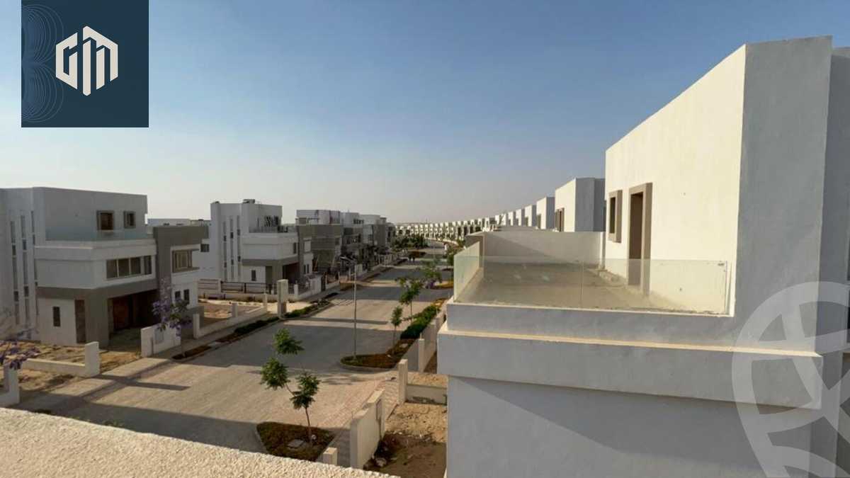 https://aqarmap.com.eg/en/listing/6303033-for-sale-cairo-new-cairo-compounds-hyde-park-centre-ville-hyde-park
