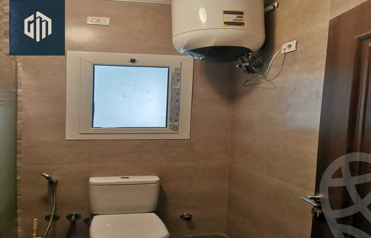https://aqarmap.com.eg/ar/listing/6306087-for-rent-cairo-new-cairo-compounds-hyde-park-centre-ville-hyde-park