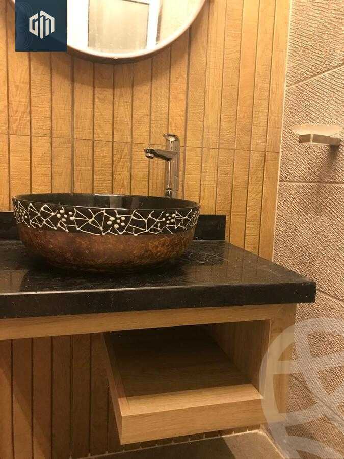 https://aqarmap.com.eg/ar/listing/6306953-for-rent-cairo-new-cairo-compounds-hyde-park-centre-ville-hyde-park