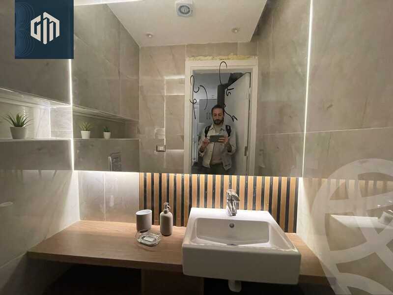 https://aqarmap.com.eg/en/listing/6429072-for-sale-cairo-new-cairo-compounds-hyde-park-park-corner-hyde-park
