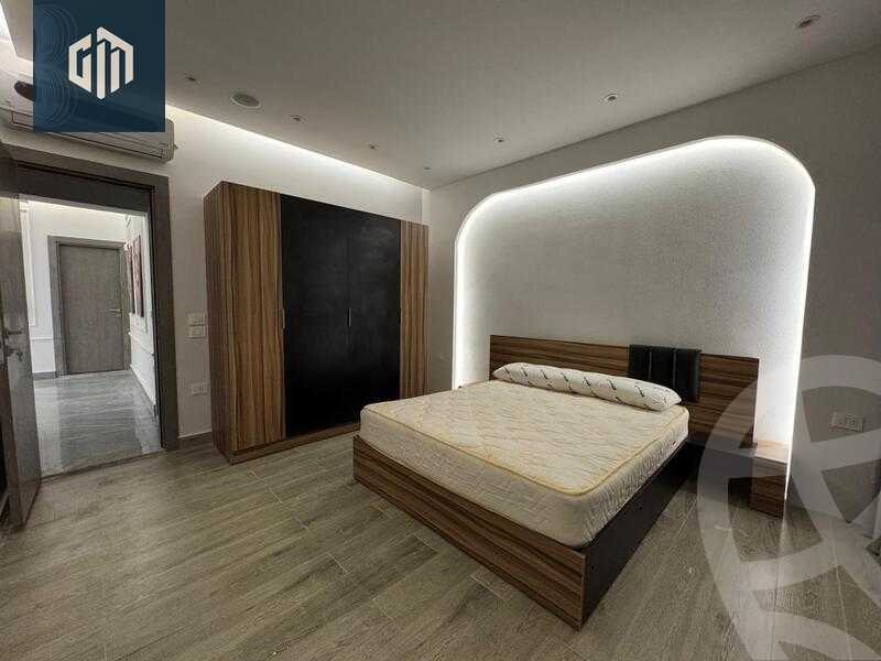 https://aqarmap.com.eg/ar/listing/6429248-for-sale-cairo-new-cairo-compounds-hyde-park-centre-ville-hyde-park