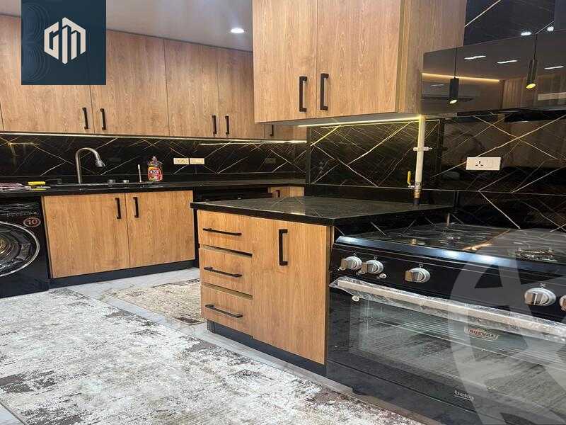 https://aqarmap.com.eg/en/listing/6429304-for-sale-cairo-new-cairo-compounds-hyde-park-park-corner-hyde-park