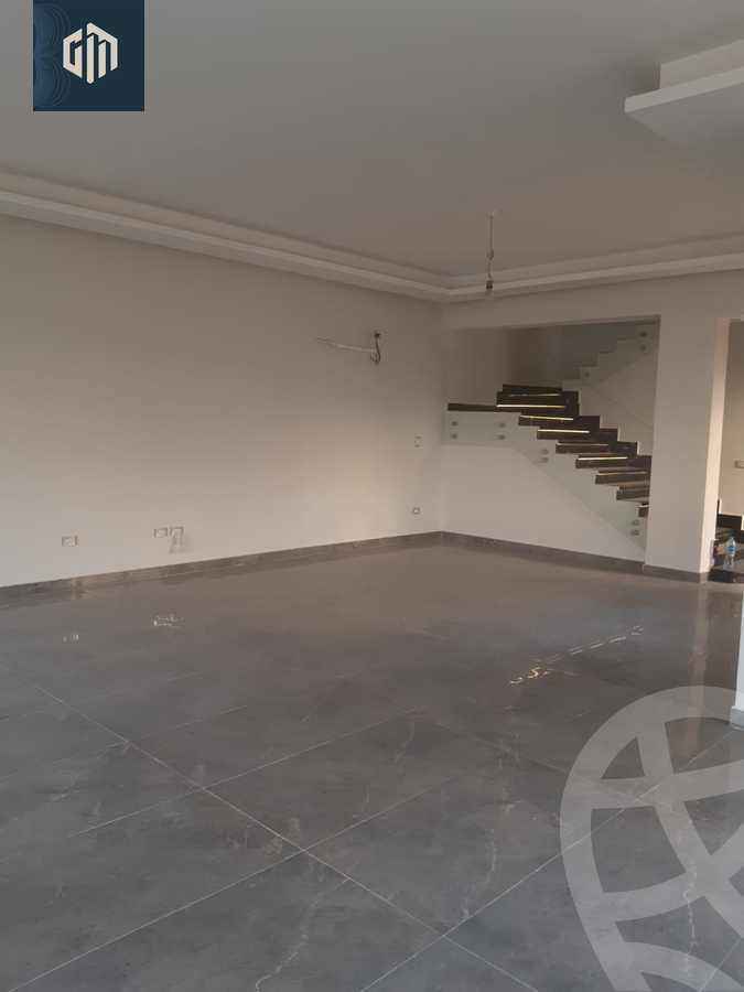 https://aqarmap.com.eg/ar/listing/6499557-for-rent-cairo-new-cairo-compounds-hyde-park-centre-ville-hyde-park
