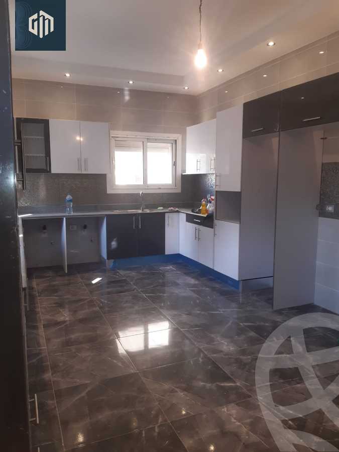https://aqarmap.com.eg/ar/listing/6499557-for-rent-cairo-new-cairo-compounds-hyde-park-centre-ville-hyde-park