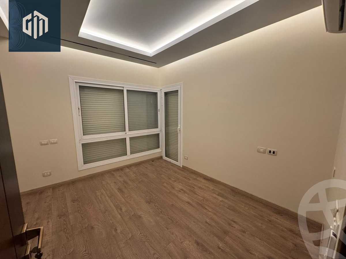 https://aqarmap.com.eg/ar/listing/6499593-for-rent-cairo-new-cairo-compounds-hyde-park-centre-ville-hyde-park