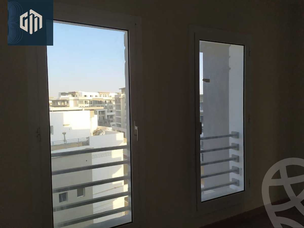 https://aqarmap.com.eg/en/listing/6516494-for-rent-cairo-new-cairo-compounds-mountain-view-hyde-park