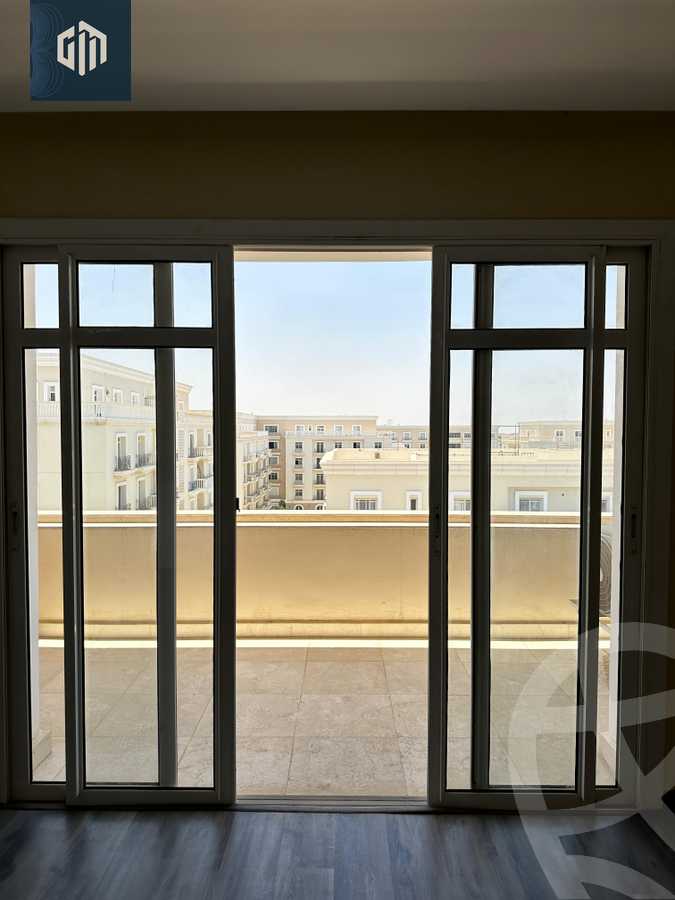 https://aqarmap.com.eg/en/listing/6517494-for-sale-cairo-new-cairo-compounds-mountain-view-hyde-park