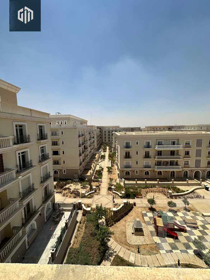 https://aqarmap.com.eg/en/listing/6517494-for-sale-cairo-new-cairo-compounds-mountain-view-hyde-park