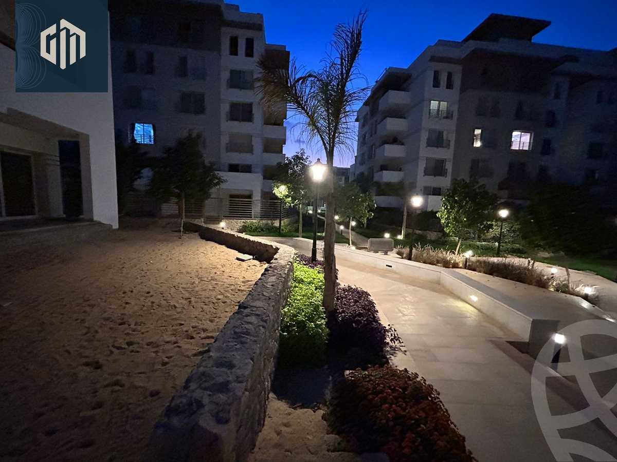 https://aqarmap.com.eg/en/listing/6525300-for-sale-cairo-new-cairo-compounds-mountain-view-hyde-park