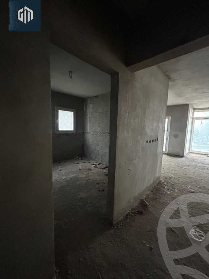 https://aqarmap.com.eg/en/listing/6525300-for-sale-cairo-new-cairo-compounds-mountain-view-hyde-park
