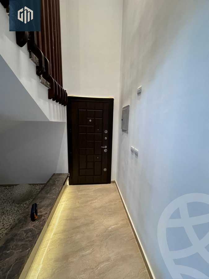 https://aqarmap.com.eg/ar/listing/6540175-for-rent-cairo-new-cairo-compounds-mountain-view-hyde-park