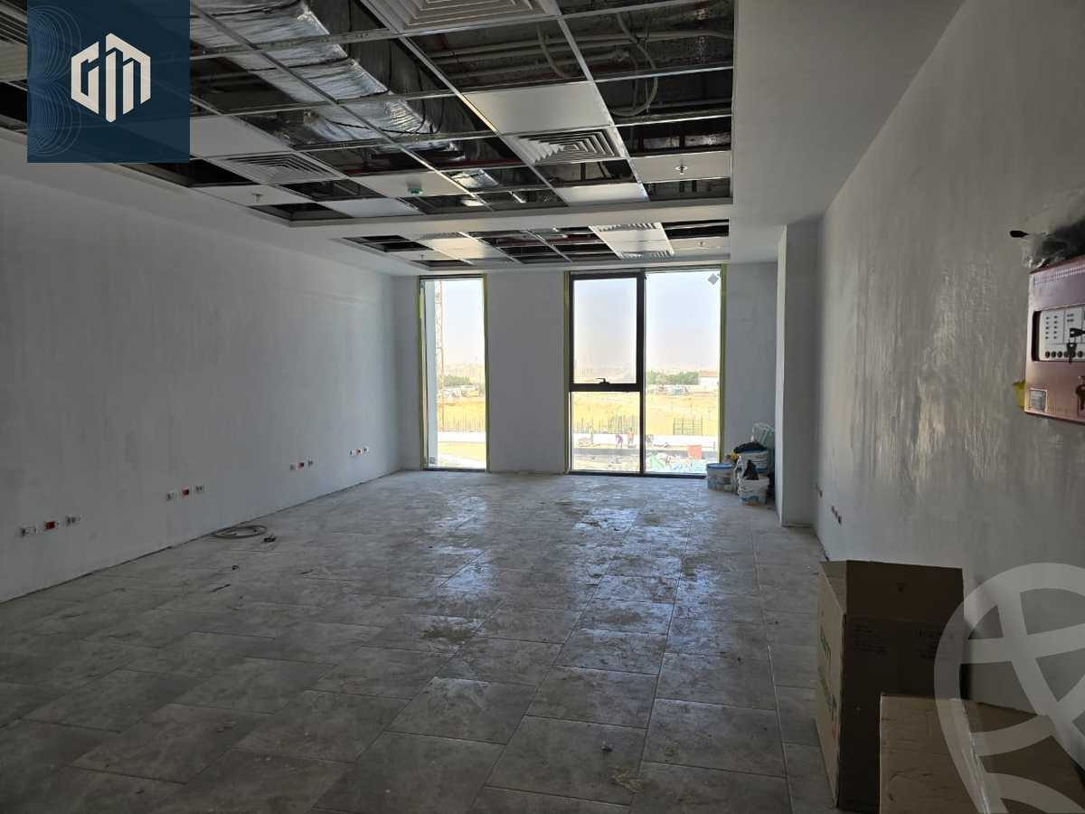 https://aqarmap.com.eg/ar/listing/6551621-for-rent-cairo-new-cairo-compounds-hyde-park-centre-ville-hyde-park