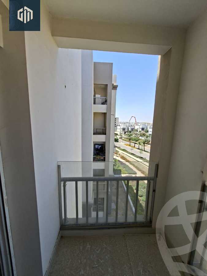 https://aqarmap.com.eg/ar/listing/6557239-for-rent-cairo-new-cairo-compounds-hyde-park-centre-ville-hyde-park