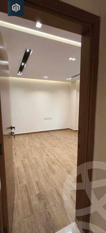 https://aqarmap.com.eg/ar/listing/6576858-for-rent-cairo-new-cairo-compounds-lakeview-residence