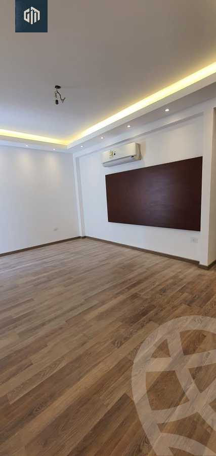 https://aqarmap.com.eg/ar/listing/6577001-for-rent-cairo-new-cairo-compounds-mwntn-fyw-y-syty-club-park-mountain-view-icity