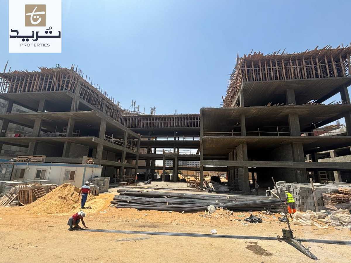 https://aqarmap.com.eg/en/listing/6110409-for-sale-cairo-new-cairo-compounds-noir-mall-living-yards