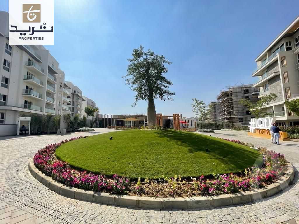 https://aqarmap.com.eg/ar/listing/6183472-for-sale-cairo-new-cairo-compounds-mwntn-fyw-y-syty-creek-park-mountain-view-icity