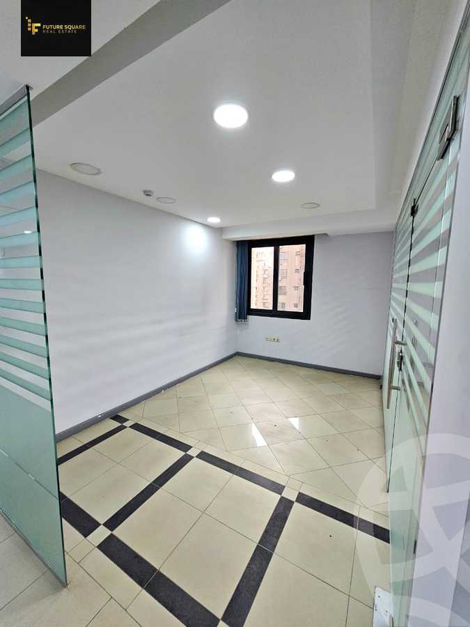 https://aqarmap.com.eg/en/listing/6630860-for-rent-cairo-el-maadi-compounds-rayhanah-plaza